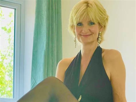 Lauren now makes £200k a year as she looks "identical to Princess Diana" (Image: Lauren Spencer / SWNS) A cleaner who ditched her rubber gloves and mop for a radical career change, says she now ...